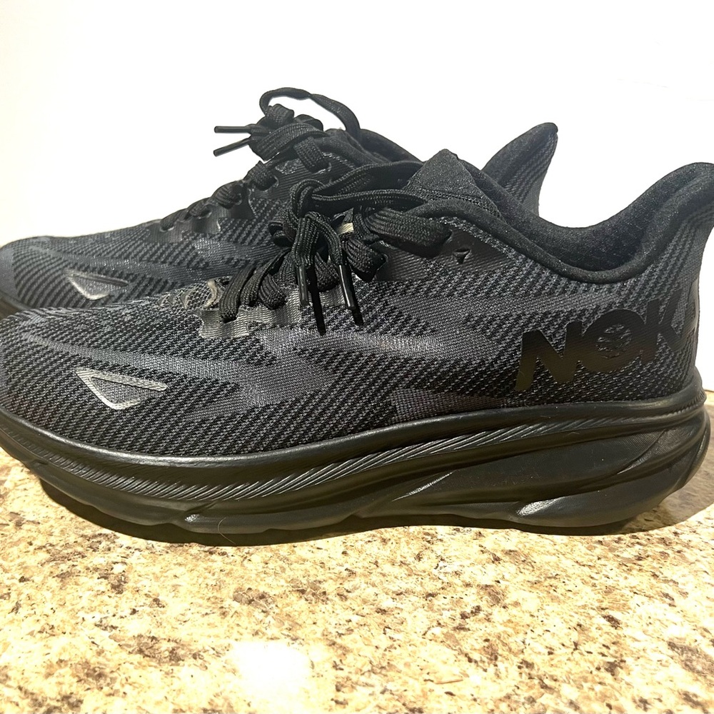 New Men’s (Unisex) Athletic Shoes By NOKA. Size U.S. 11/44 - Picture 2 of 13